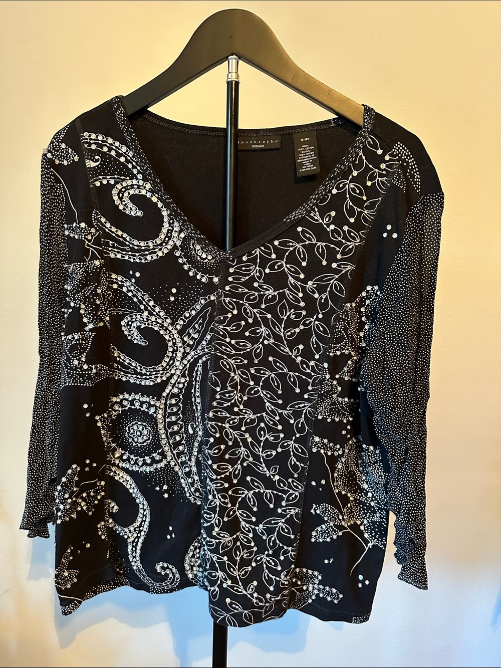 Apostrophe Woman Vintage Y2K Mixed Print Beaded V-Neck Top Plus Size 16/18W